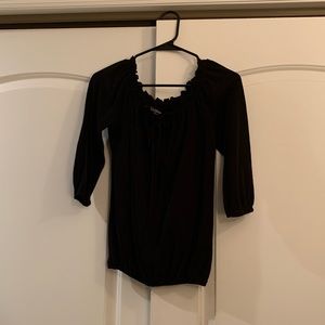 Black light weight sweater